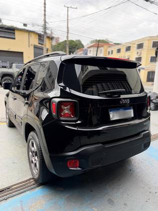 JEEP RENEGADE 1.8 16V FLEX SPORT 4P AUTOMÁTICO JEEP RENEGADE 1.8 16V FLEX SPORT 4P AUTOMÁTICO